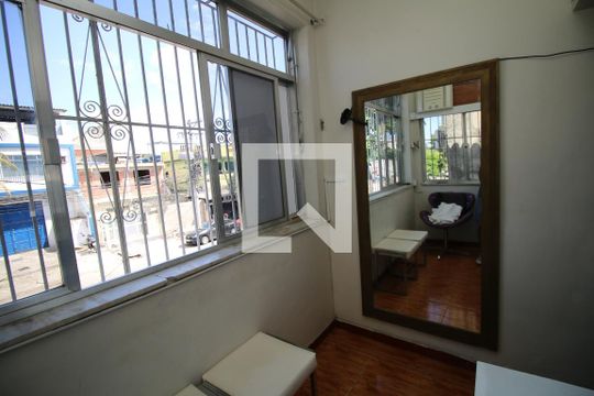 Varanda de apartamento para alugar com 2 quartos, 52m² em Olaria, Rio de Janeiro