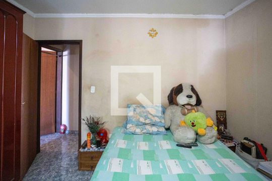 Quarto Suíte 2 de casa à venda com 2 quartos, 250m² em Jardim Miriam, São Paulo