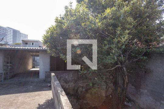 Quintal de casa à venda com 2 quartos, 250m² em Jardim Miriam, São Paulo