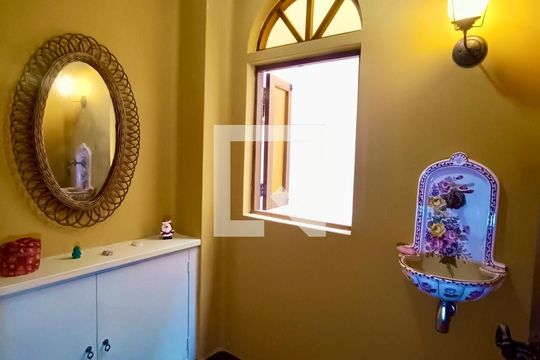 Lavabo  de apartamento à venda com 4 quartos, 239m² em Copacabana, Rio de Janeiro