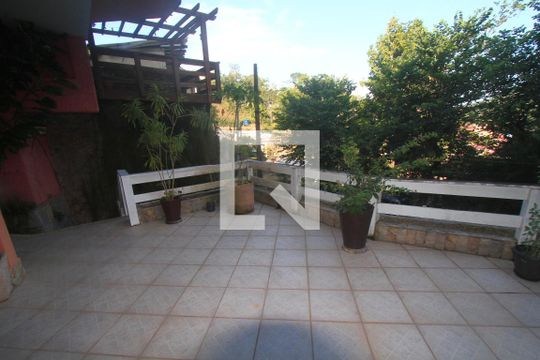 Área externa - Varanda de casa de condomínio à venda com 3 quartos, 250m² em Badu, Niterói
