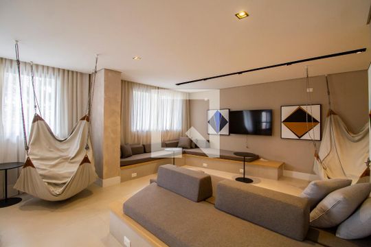 Área comum - Espaço de jogos de kitnet/studio para alugar com 1 quarto, 25m² em Pinheiros, São Paulo