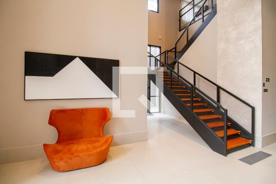 Área comum - Hall de kitnet/studio para alugar com 1 quarto, 25m² em Pinheiros, São Paulo