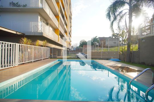 Área comum - Piscina de apartamento à venda com 2 quartos, 57m² em Primavera, Novo Hamburgo