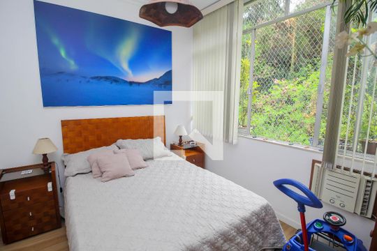Quarto 1 de apartamento à venda com 3 quartos, 101m² em Botafogo, Rio de Janeiro