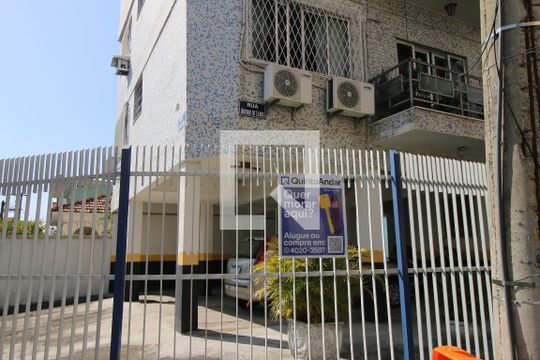 Placa de apartamento à venda com 3 quartos, 82m² em Olaria, Rio de Janeiro