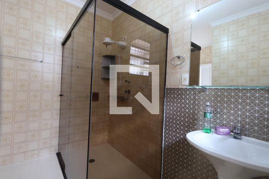 Banheiro de casa à venda com 2 quartos, 173m² em Vila Alpina, São Paulo