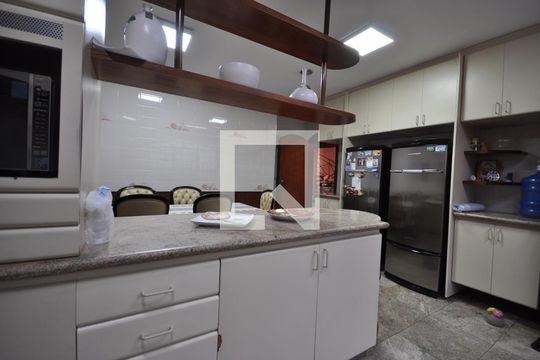 Cozinha de casa à venda com 5 quartos, 650m² em Jardim Guapira, São Paulo