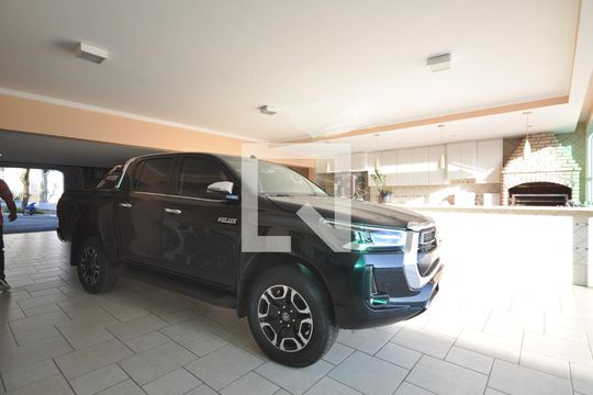 Garagem de casa à venda com 5 quartos, 650m² em Jardim Guapira, São Paulo