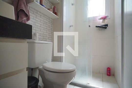 Banheiro de apartamento à venda com 2 quartos, 51m² em Industrial, Novo Hamburgo