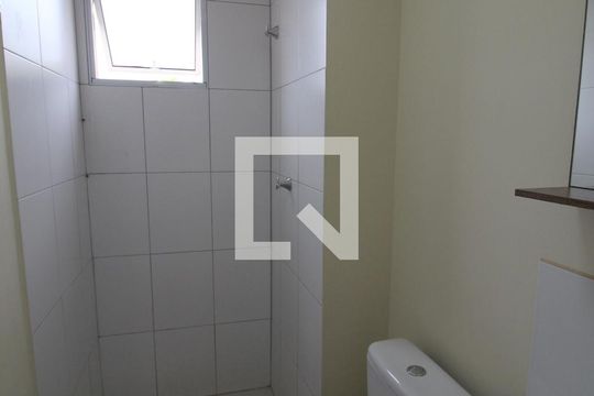 Banheiro de apartamento para alugar com 2 quartos, 48m² em Vila Aeroporto, Sorocaba