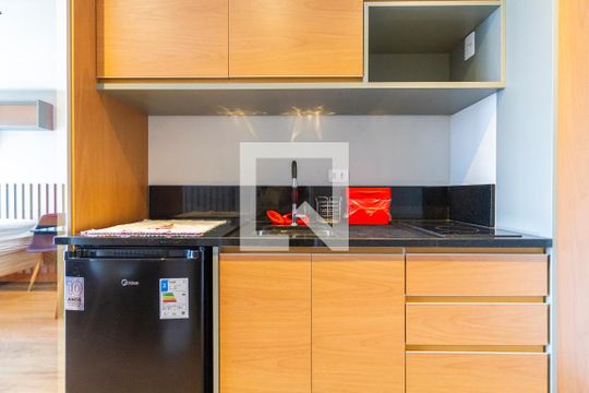 Cozinha de kitnet/studio à venda com 1 quarto, 27m² em Pinheiros, São Paulo
