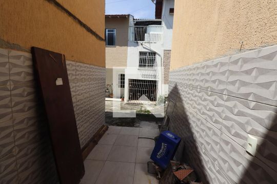 Área de Serviço de casa de condomínio para alugar com 3 quartos, 97m² em Rio do Ouro, São Gonçalo