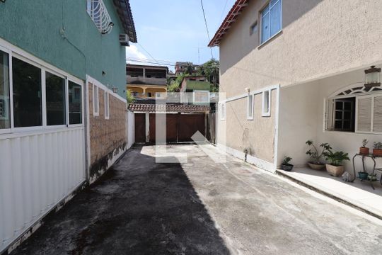 Área comum de casa de condomínio para alugar com 3 quartos, 97m² em Rio do Ouro, São Gonçalo