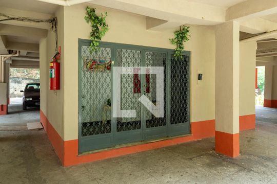 Área externa - Portaria de apartamento para alugar com 2 quartos, 65m² em Taquara, Rio de Janeiro