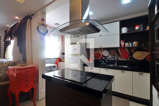 Cozinha de apartamento à venda com 1 quarto, 67m² em Vila Curuca, Santo André