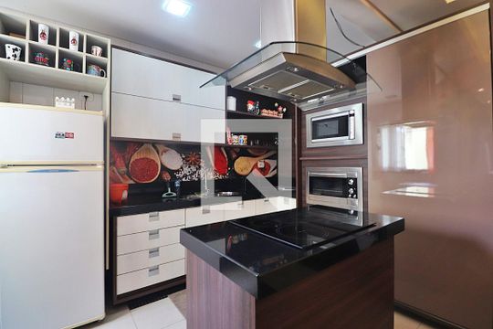 Cozinha de apartamento à venda com 1 quarto, 67m² em Vila Curuca, Santo André