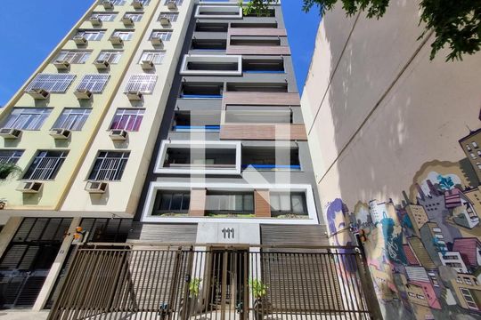 Fachada de kitnet/studio para alugar com 1 quarto, 44m² em Tijuca, Rio de Janeiro