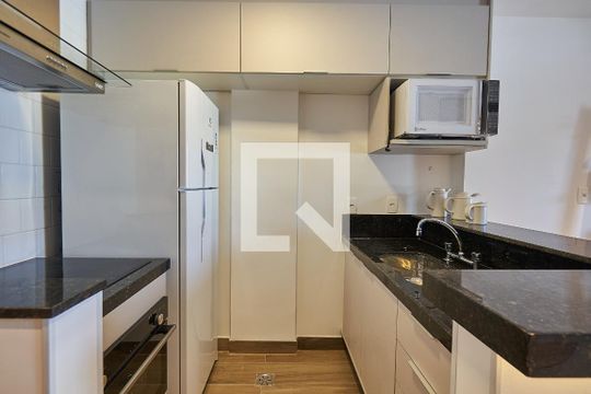 Cozinha de kitnet/studio para alugar com 1 quarto, 44m² em Tijuca, Rio de Janeiro