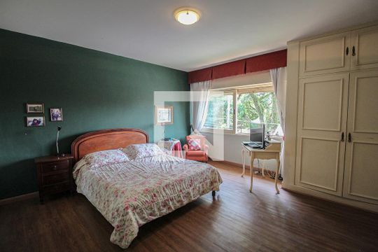 Suite 1 de casa para alugar com 5 quartos, 290m² em Vila Mariana, São Paulo