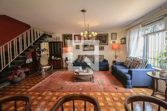Sala de casa para alugar com 5 quartos, 290m² em Vila Mariana, São Paulo