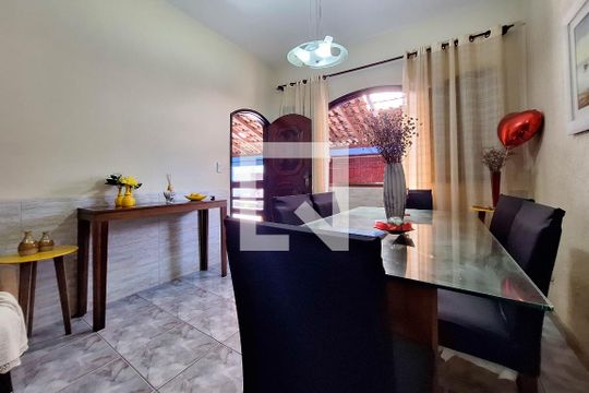 Sala 1 de casa à venda com 3 quartos, 300m² em Fonseca, Niterói