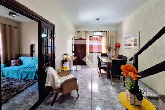 Sala 1 de casa à venda com 3 quartos, 300m² em Fonseca, Niterói