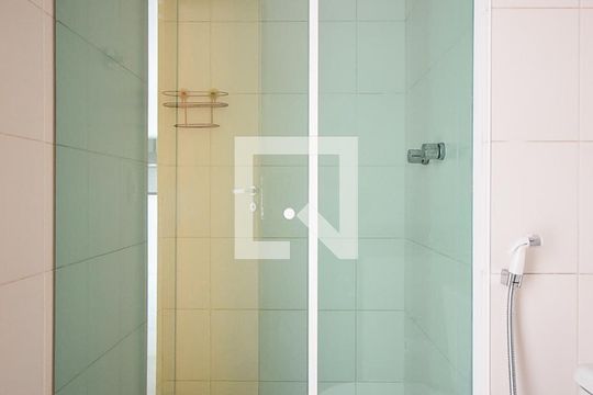 Banheiro de apartamento para alugar com 2 quartos, 62m² em Vila Andrade, São Paulo