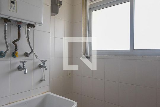 Área de Serviço de apartamento para alugar com 2 quartos, 62m² em Vila Andrade, São Paulo