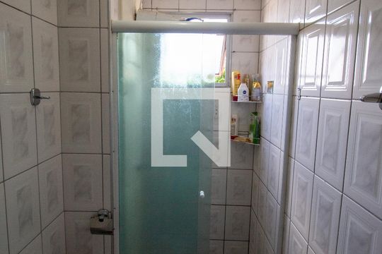 Banheiro de apartamento à venda com 3 quartos, 57m² em Jardim Norma, São Paulo
