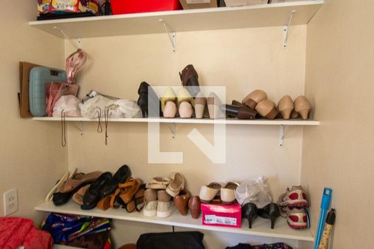 Quarto de Serviço de apartamento à venda com 3 quartos, 57m² em Jardim Norma, São Paulo
