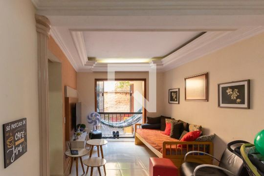 Sala de apartamento à venda com 3 quartos, 84m² em Jardim das Bandeiras, Campinas