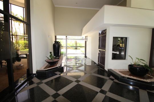 Hall social de apartamento para alugar com 4 quartos, 500m² em Vila Suzana, São Paulo
