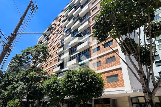 Fachada de apartamento à venda com 3 quartos, 125m² em Itaim Bibi, São Paulo