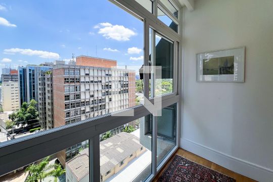 Sacada de apartamento à venda com 3 quartos, 125m² em Itaim Bibi, São Paulo