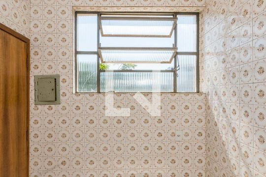 Cozinha de apartamento para alugar com 3 quartos, 120m² em Prado, Belo Horizonte
