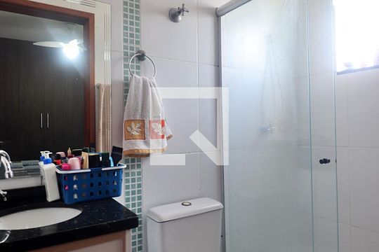Suíte - Banheiro do Quarto 1 de apartamento à venda com 2 quartos, 100m² em Parque das Nações, Santo André