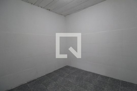 Quarto de kitnet/studio para alugar com 1 quarto, 25m² em Gardênia Azul, Rio de Janeiro