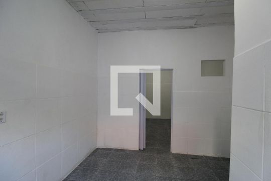 Sala de kitnet/studio para alugar com 1 quarto, 25m² em Gardênia Azul, Rio de Janeiro