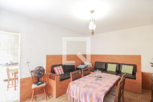 Casa à venda com 5 quartos, 298m² em Barra Funda, São Paulo