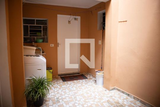 Quintal de casa à venda com 3 quartos, 330m² em Jardim Brasil (zona Norte), São Paulo