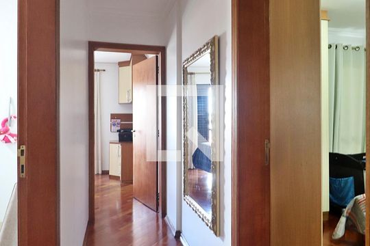 Corredor de apartamento à venda com 3 quartos, 143m² em Vila Guiomar, Santo André
