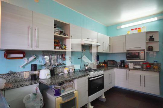Cozinha  de casa à venda com 5 quartos, 591m² em Boa Vista, Porto Alegre