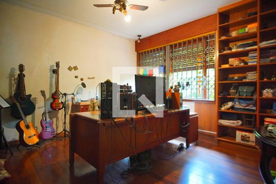 Escritório  de casa à venda com 5 quartos, 591m² em Boa Vista, Porto Alegre