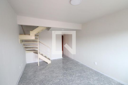 Apartamento para alugar com 2 quartos, 52m² em Galo Branco, São Gonçalo