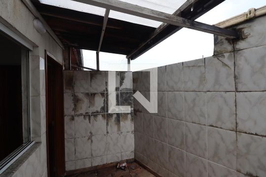 Área de Serviço de apartamento para alugar com 2 quartos, 52m² em Galo Branco, São Gonçalo