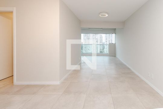Apartamento para alugar com 3 quartos, 92m² em Jardim Dom Bosco, São Paulo