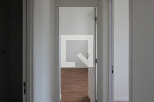 Corredor de apartamento à venda com 2 quartos, 50m² em Jardim Independência, São Paulo