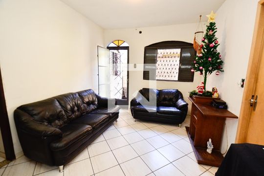 Sala de casa à venda com 4 quartos, 320m² em Sagrada Família, Belo Horizonte