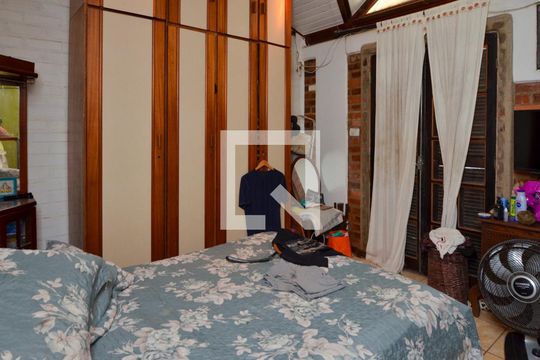 Suite de casa de condomínio à venda com 2 quartos, 80m² em Vargem Grande, Rio de Janeiro